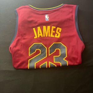 Lebron James Cavs Jersey ✅